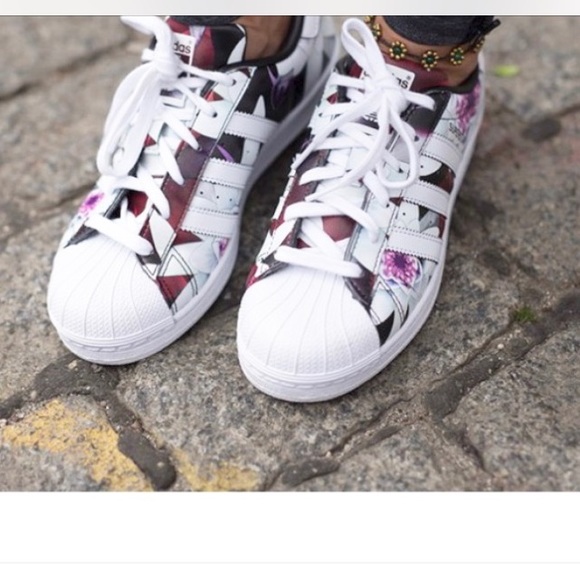 adidas superstar lotus